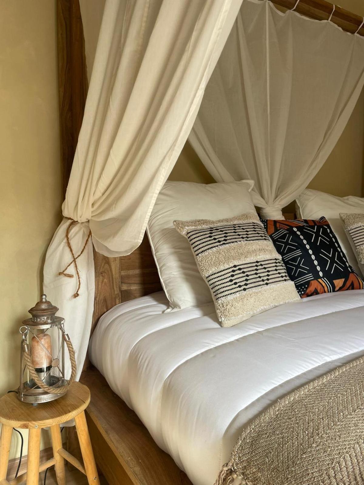 Serengeti Safari Room Sigean Bagian luar foto